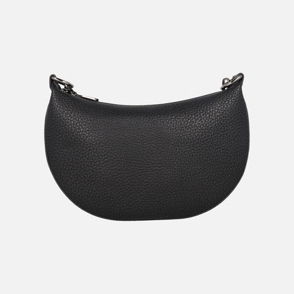 Bolsos sintéticos con forma de media luna