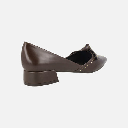 Bailarinas marrones de piel con lazo y tachas Amistad
