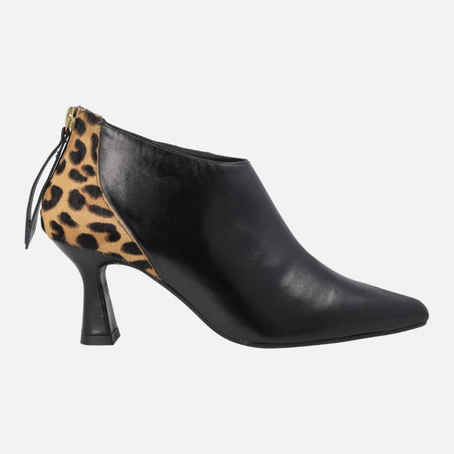 Botines negros de piel con talonera en print leopardo Genial-ino