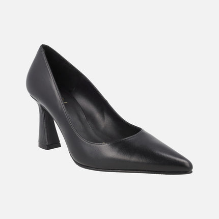 Salones de tacón en piel negra con punta afilada Roa negro