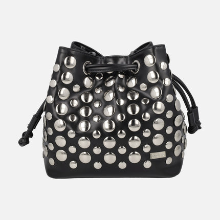 Bolsos bombonera en negro con tachas grandes plateadas