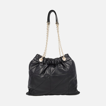 Bolsos tipo saco en acolchado negro con cadena