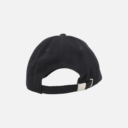 Gorras Paño y logo Victoria