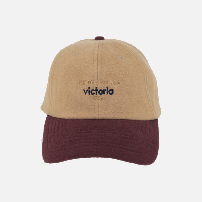 Gorras Paño y logo Victoria