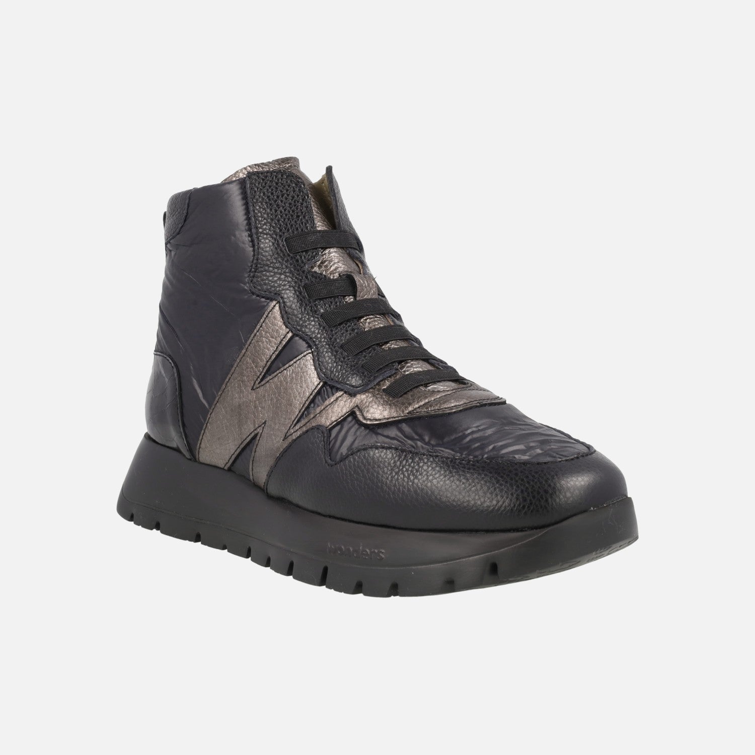 Botines Deportivos Wonders Odisei 93 - Negro Con Detalles Metalizados, Suela De Goma Y Plantilla MemoryGel Para Máximo Confort