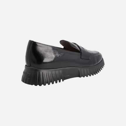 Mocasines negros de charol con antifaz Wonders Flexfly 02