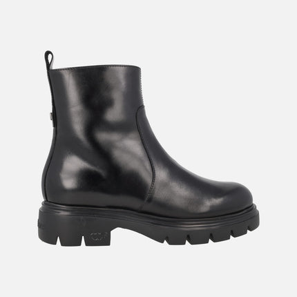 Botines negros de piel Bones 05 con piso FLY GRIP