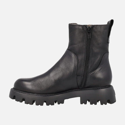 Botines negros de piel inspiración chelsea con piso Extralight