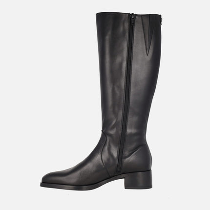 Botas altas Bonjour 03 en piel negra con tacón bajo
