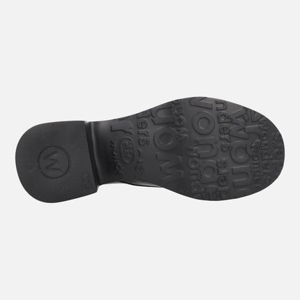 Zapatos de cordones en charol negro con tacón Extralight