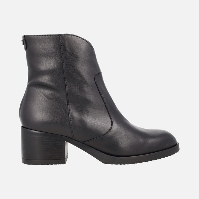 Botines de tacón en piel negra Santafé 53