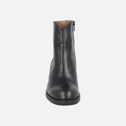 Botines de tacón en piel negra Santafé 53