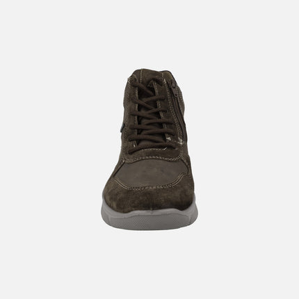 Botines marrones para hombre con membrana Gore tex