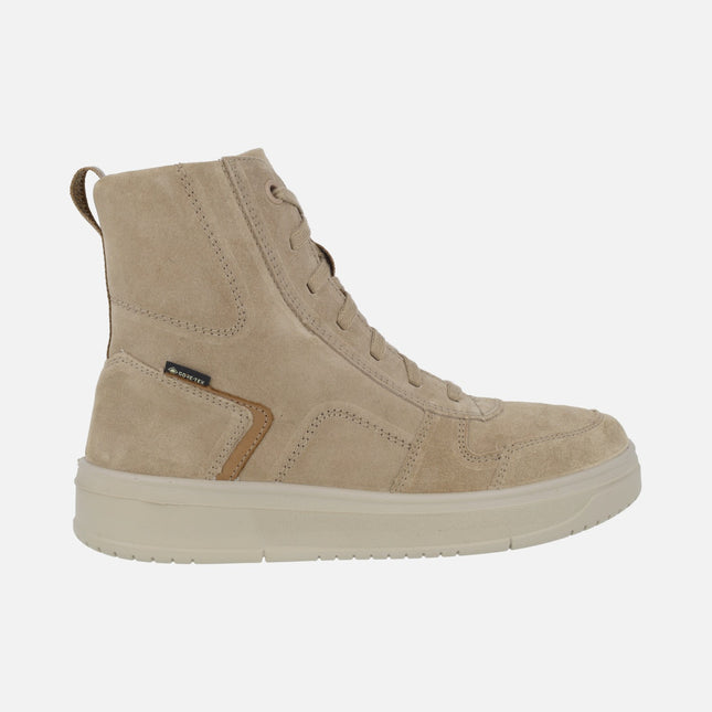 Botines de cordones en serraje beige con membrana Gore tex