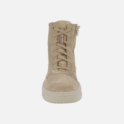 Botines de cordones en serraje beige con membrana Gore tex