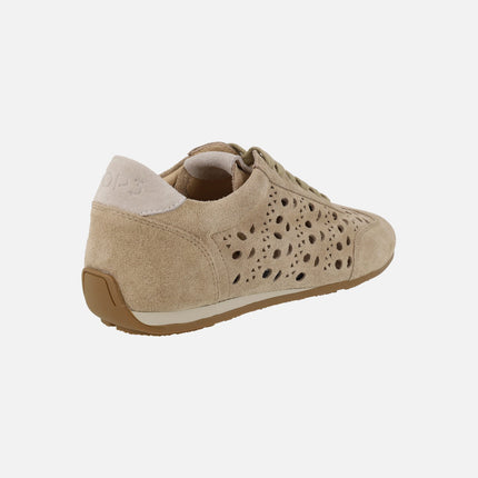 Zapatillas deportivas bajas en serraje beige con calados