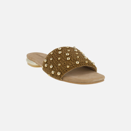 Sandalias pala en crochet marrón con cuentas doradas Perrinton