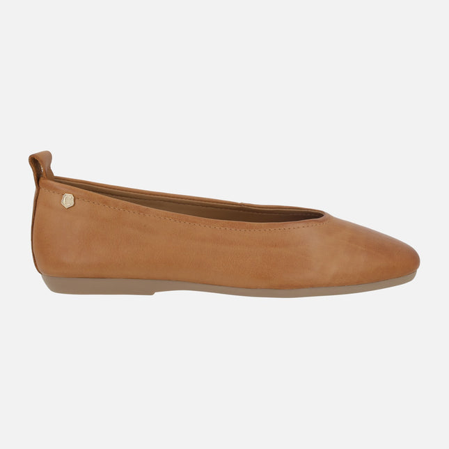 Camel leather flat ballerinas