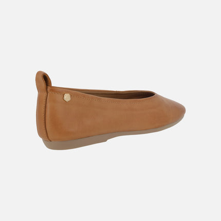 Bailarinas planas en piel camel
