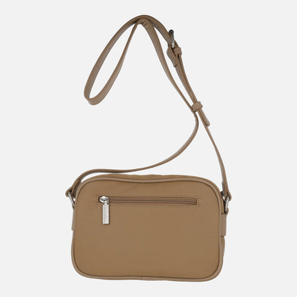 Bolsos bandolera en serraje camel con pedrería y tachas