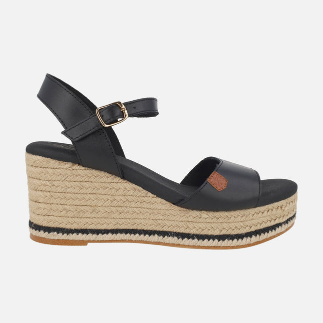 Arenal sandals in black leather with jute wedge