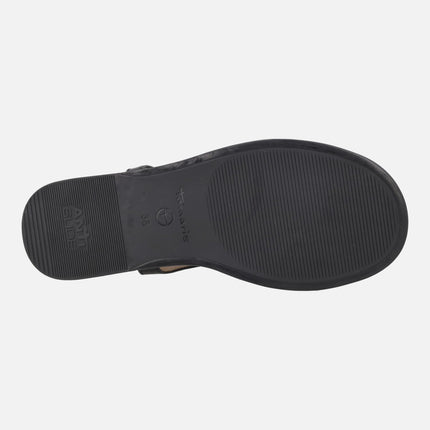 Flat leather sandals with ring-effect toe piece