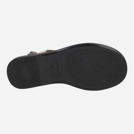 Flat leather sandals with ring-effect toe piece