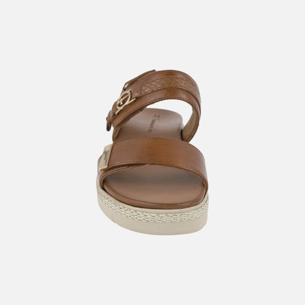 Sandalias de piel color cuero con cierre de velcros