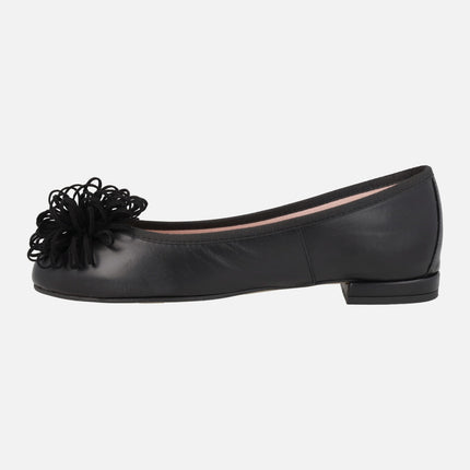 Bailarinas negras de piel modelo Coral con adorno de moña