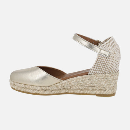 Espadrilles with medium wedge in golden leather with ankle bracelet