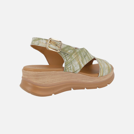 Sandalias de piel con tira al talón en combinado verde