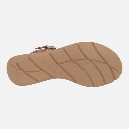 Sandalias marrones con escote pico y pulsera al tobillo