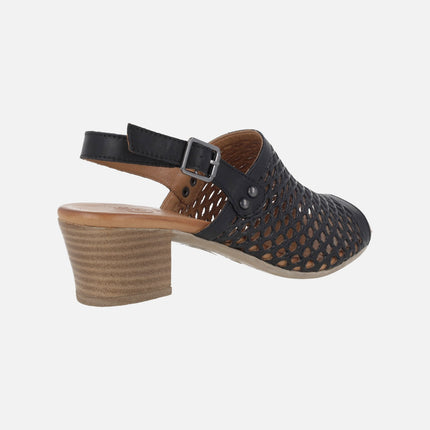 Sandalias de piel con troquelados y tacón medio Elda