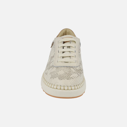 Zapatillas deportivas de piel Arenas con troquelados y cordones elásticos