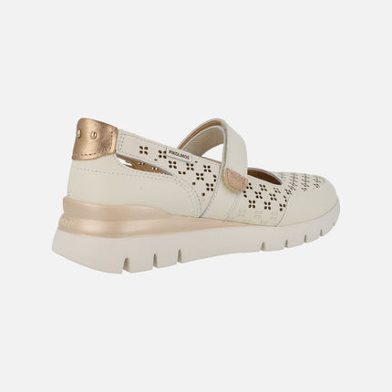 Mercedes de piel con troquelados y cierre de velcro Cantabria