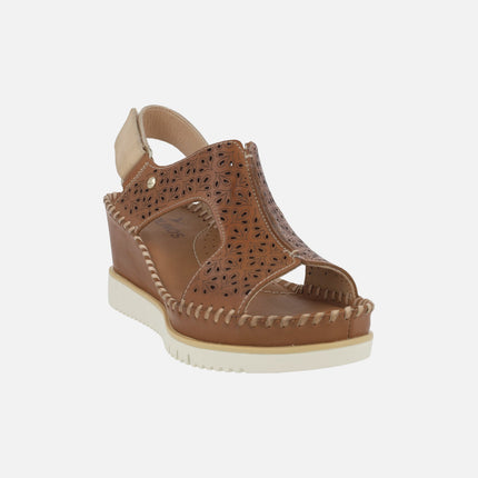 Sandalias de cuña con diseño troquelado y cierre de velcro Aguadulce