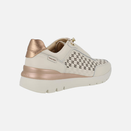 Deportivas Cantabria con troquelados y cierre de elástico ajustable