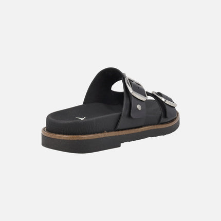 Sandalias negras de piel con tachas y hebillas Aitana