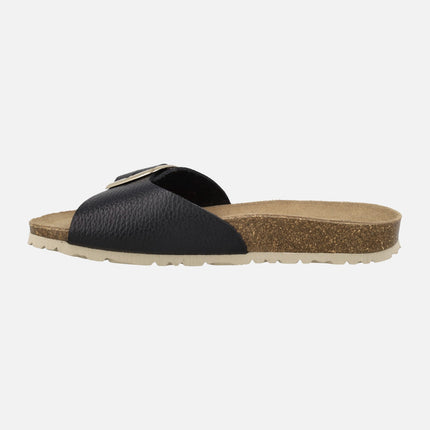 Sandalias bio estilo palas en piel negra con hebilla dorada