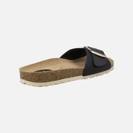 Sandalias bio estilo palas en piel negra con hebilla dorada