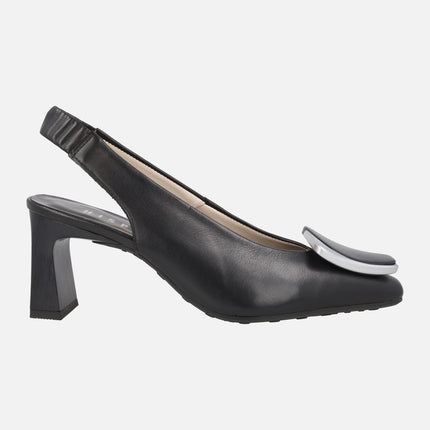 Zapatos corte salón destalonados con adorno Amapola