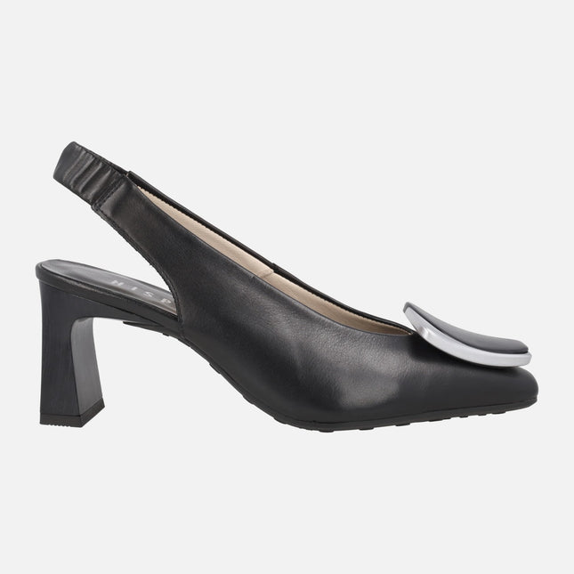 Zapatos corte salón destalonados con adorno Amapola