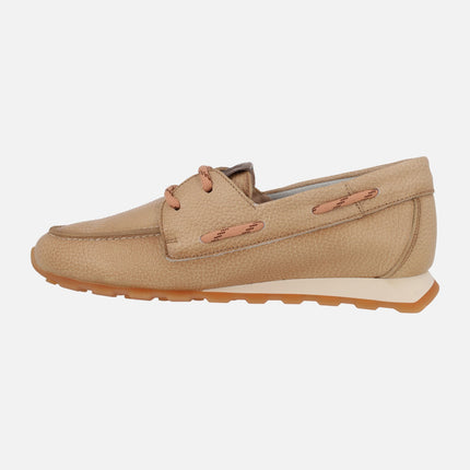 Zinnia boating shoes in camel leather