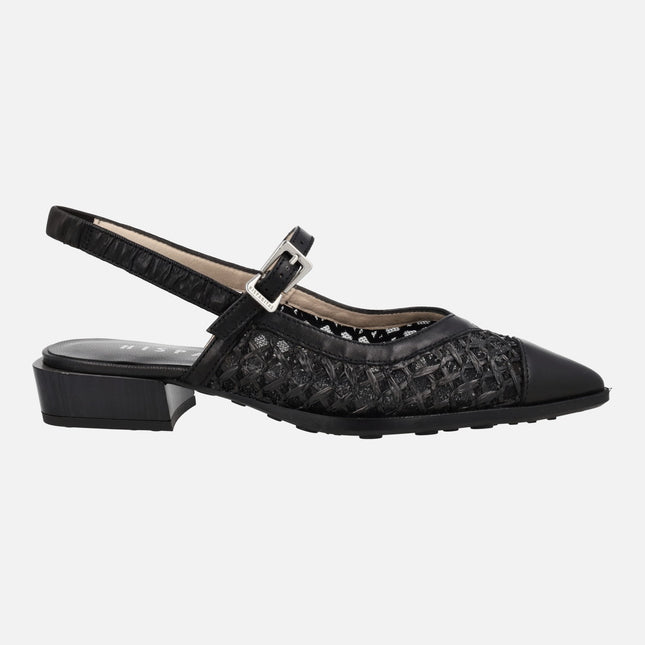 Bailarinas destalonadas con tacón bajo en piel y tejido rafia