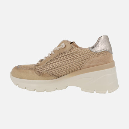 Sneakers in combined leather and mesh with wedge and elastic laces