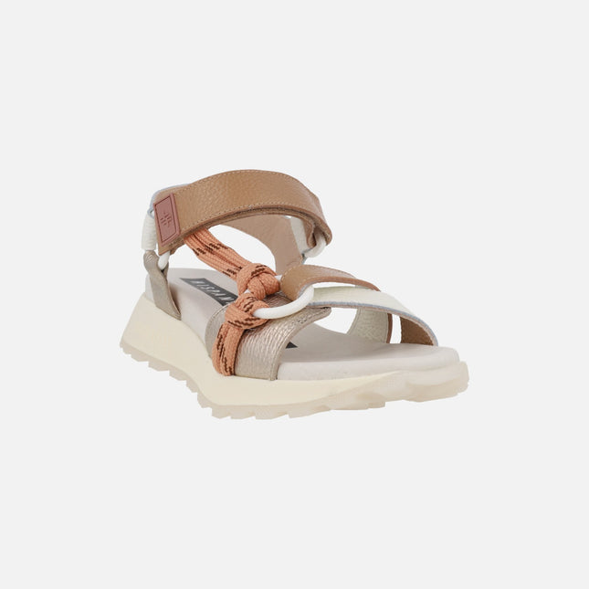 Sandalias deportivas de piel con cierre de velcro