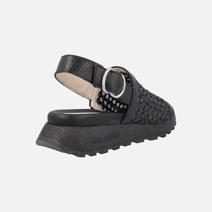 Sandals with wide raffia strap and heel strap with buckle