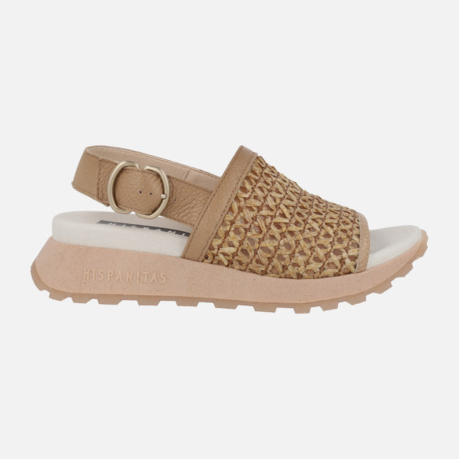 Sandalias con tira ancha de rafia y tira al talón con hebilla