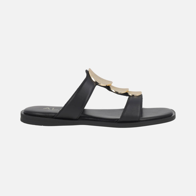 Sandalias planas de piel con detalle de círculos dorados Sheila
