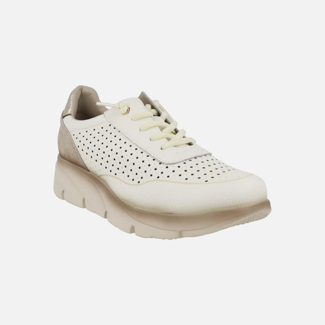 Zapatillas deportivas con perforados y cordones elásticos